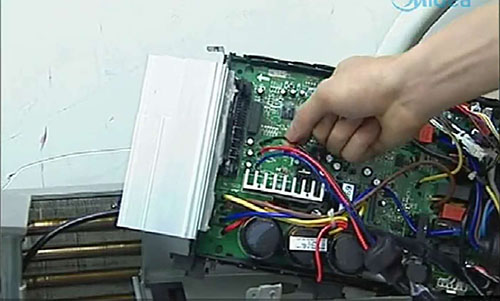 曹妃甸美的空调电话是多少